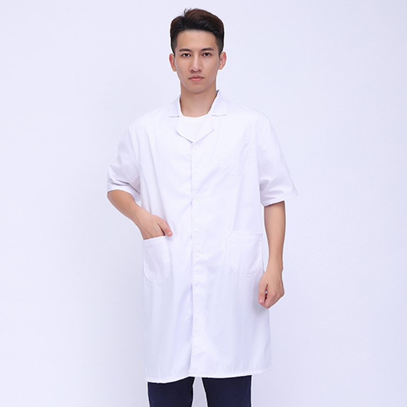 Vyrų laboratorinis chalatas, ilgomis rankovėmis, kvėpuojanti medvilnės mišinio medžiaga, užsegamas mygtukais, sugeria drėgmę