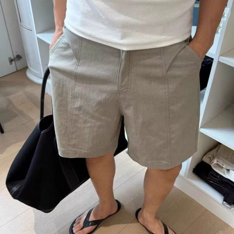 Sportiniai Bermuda šortai su elastine juosta ir diržu, raištelių užsegimas, pusės ilgio, kvėpuojantis, drėgmę šalinantis poliesteris, tiesus kirpimas