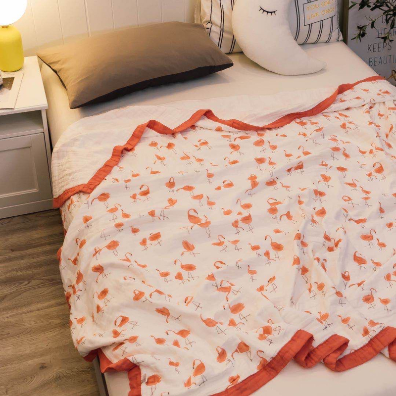 6 sluoksnių gaze kūdikių rankšluostis su spausdintu dizainu (40s siūlai, >500 g, Victoria Little Bee)