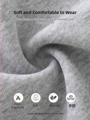 Mergaitėms užtrauktuku kardiganas su ilgomis rankovėmis, švarko tipo apykaklė, išorinis audinys 71% medvilnė + 29% poliesteris, pamušalas 95% poliesteris + 5% elastanas, amžius 1–3 metai, ruduo 2025.