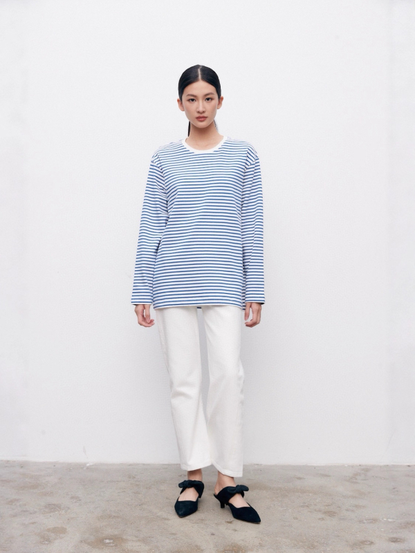 Dryžuota medvilninė T-kreklė su apvaliu kaklu, ilgomis rankovėmis, laisvas kirpimas