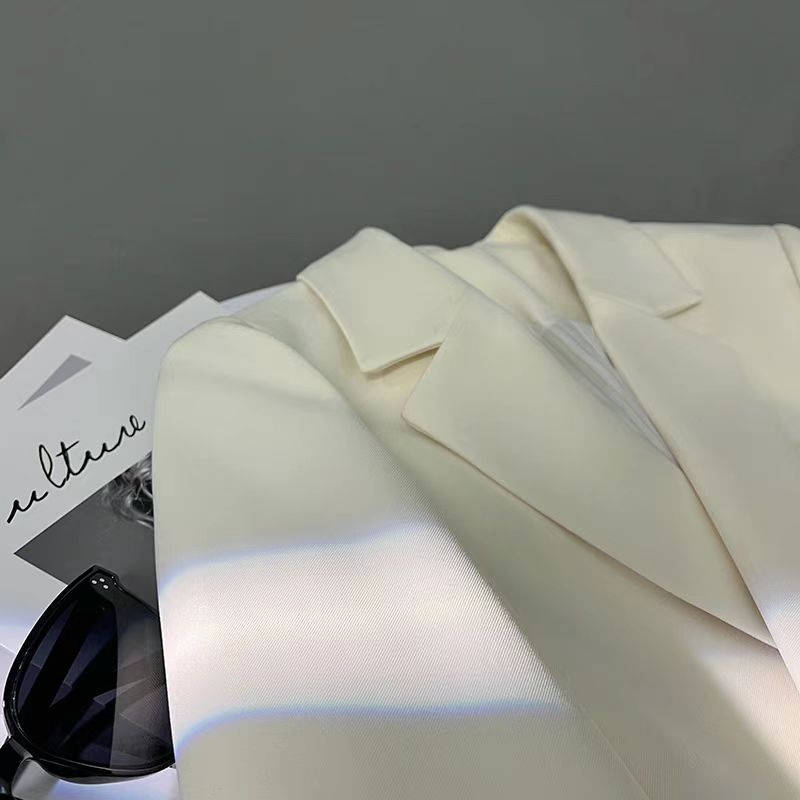 Naiste lühike ülikonnajakk – ühe nupuga lukustus, ülikonna krae, pikkade varrukatega, polüester, suvi 2025