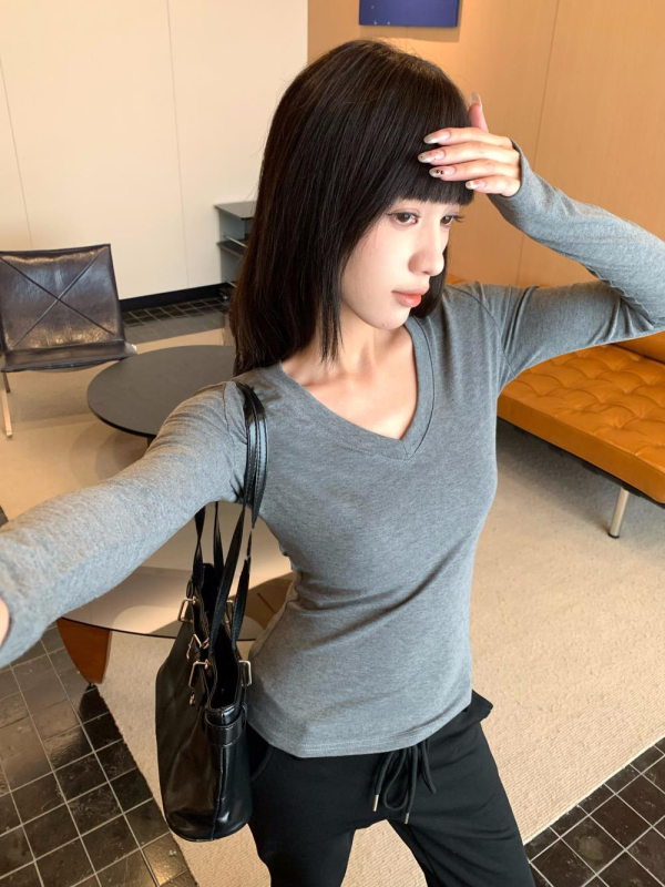 Pulover slim-fit s okruglim izrezom, dugi rukavi, jednobojni, viskozna-vuna smjesa, casual japansko-korejski stil, duljina 50–65 cm, zima 2025