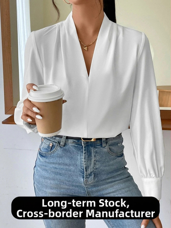 Satiniai marškiniai, ilgomis rankovėmis, V formos iškirptė, laisvas siluetas, ruduo 2025