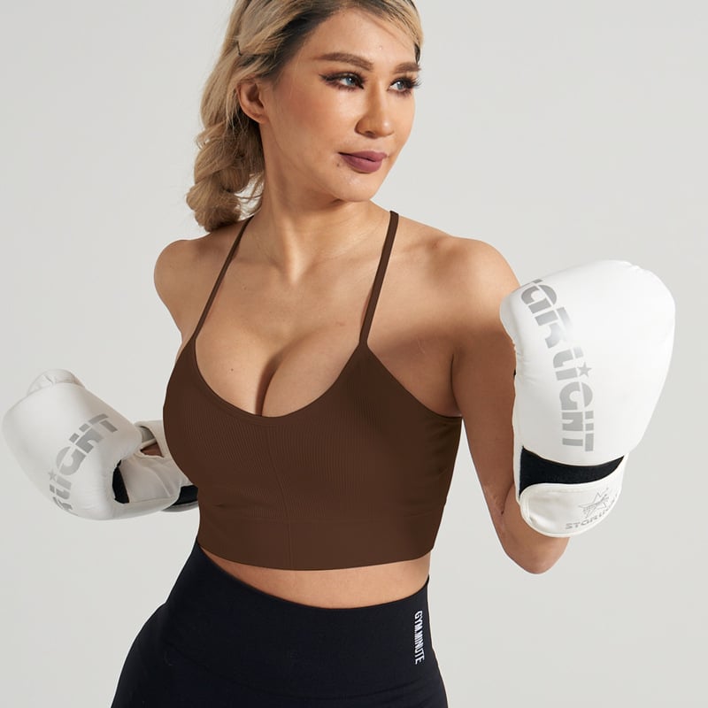 Joga viršelis su natūraliaus jausena, šoninis krūtinės palaikymas, sportinis liemenė su kryžmine nugara ir smūgių sugeriamasis dizainas; Audinys: brokatas spandeksas; Medžiaga: nailonas; Krojus: siauras; Trumpas ilgis; Įtraukti krūties pagalbliai