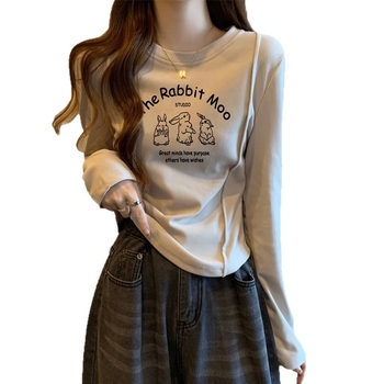 Moteriški marškinėliai iš 100% medvilnės, apvaliu kaklu, ilgomis rankovėmis, siauras kirpimas ir siuvinėjimas