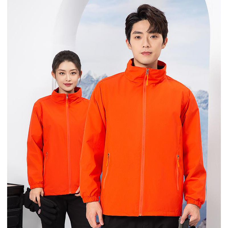Мъжко яке за пролет и есен: леко, водоустойчиво и ветроустойчиво, дишащо, полиестерна външна материя, със стояща яка