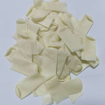 Vienkartiniai pirštų gaubteliai be halogenų iš latekso, antistatistiniai, pramoninei tiksliai elektronikai, SN prekės ženklas