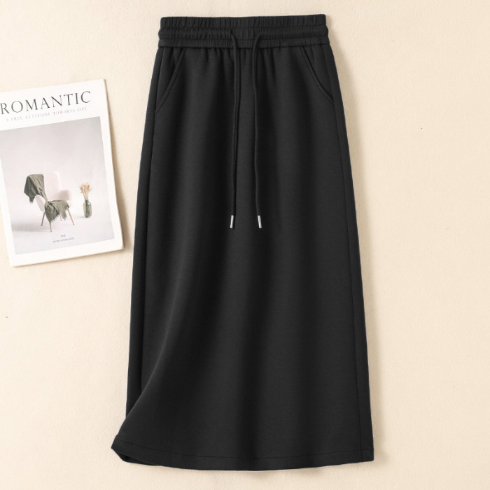 Γυναικεία φούστα φούτερ σε plus size, με ελαστική μέση και κορδόνι, ίσιο κόψιμο, μεσαίου μήκους, κομψό στυλ