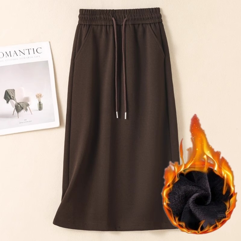 Γυναικεία φούστα φούτερ σε plus size, με ελαστική μέση και κορδόνι, ίσιο κόψιμο, μεσαίου μήκους, κομψό στυλ