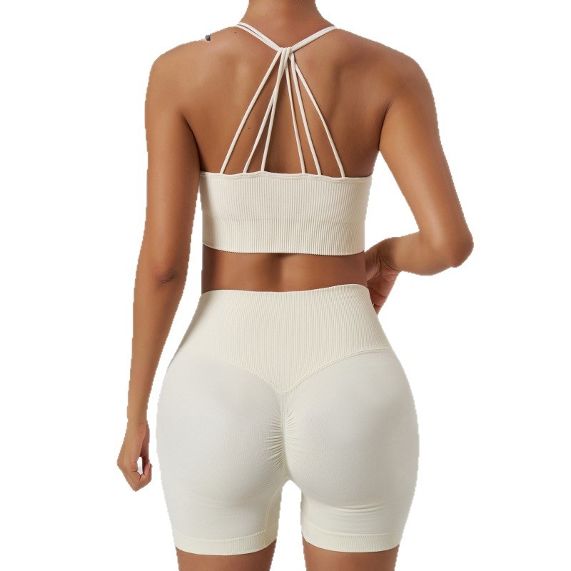 Moterų halterio kaklo sportinė liemenėlė – drėgmės valdymas, siauras kirpimas, ilgis virš krūtinės, su krūties pagalvėlėmis, 90% nailonas, 10% spandeksas