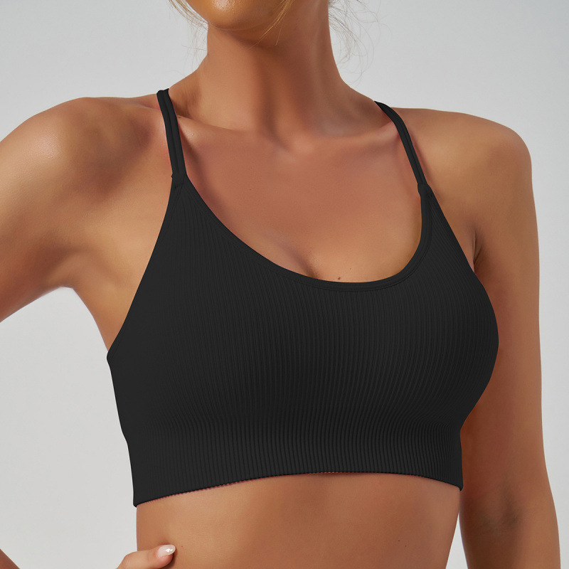 Moterų halterio kaklo sportinė liemenėlė – drėgmės valdymas, siauras kirpimas, ilgis virš krūtinės, su krūties pagalvėlėmis, 90% nailonas, 10% spandeksas