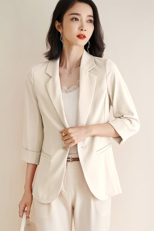 Sacou blazer dama, nasture unic, croială slim-fit, rever clasic, mâneci 3/4, poliester elastan