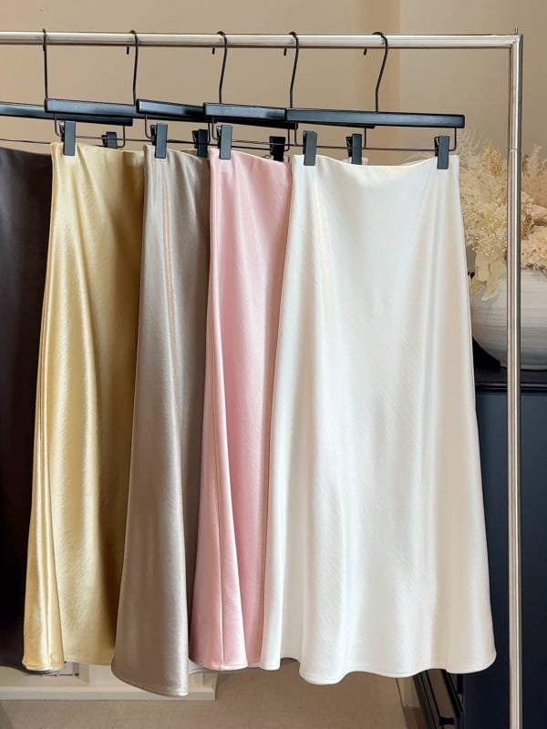 Φούστα γοργόνας από σατέν, μακριά, φθινόπωρο 2025, ιαπωνο-κορεάτικο casual leisure στυλ