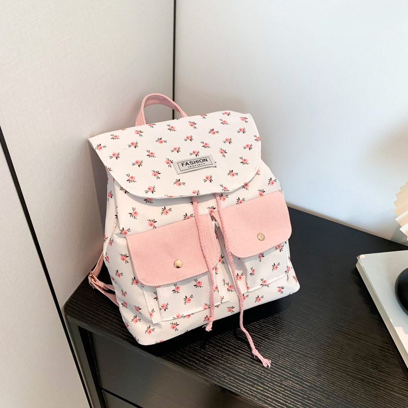Rucsac cu capacitate mare, în stil street fashion, din material textil, căptușeală poliester, închidere cu capac, buzunar intern pentru telefon, design exterior tridimensional, rezistent la uzură, Vara 2025