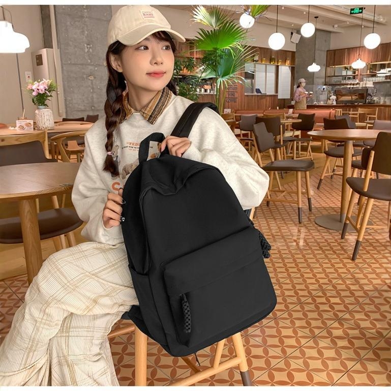 Uniszex iskolai nejlon hátizsák (20–35 L kapacitás, 8 hüvelykes laptop kompatibil, légpárnás vállpántok)