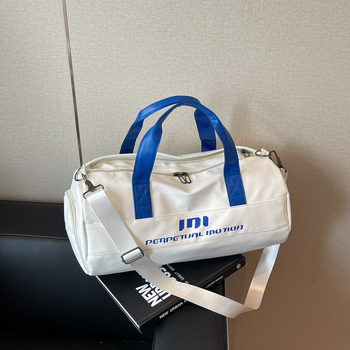 Uniszex úszótáska száraz–nedves elválasztással (Kapacitás 20–35 L, Oxford szövet, Vízálló, Légáteresztő, Ultra-könnyű)