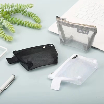 Козметична чанта от найлон, хоризонтална квадратна форма, многофункционална, за пътувания и съхранение на козметика.