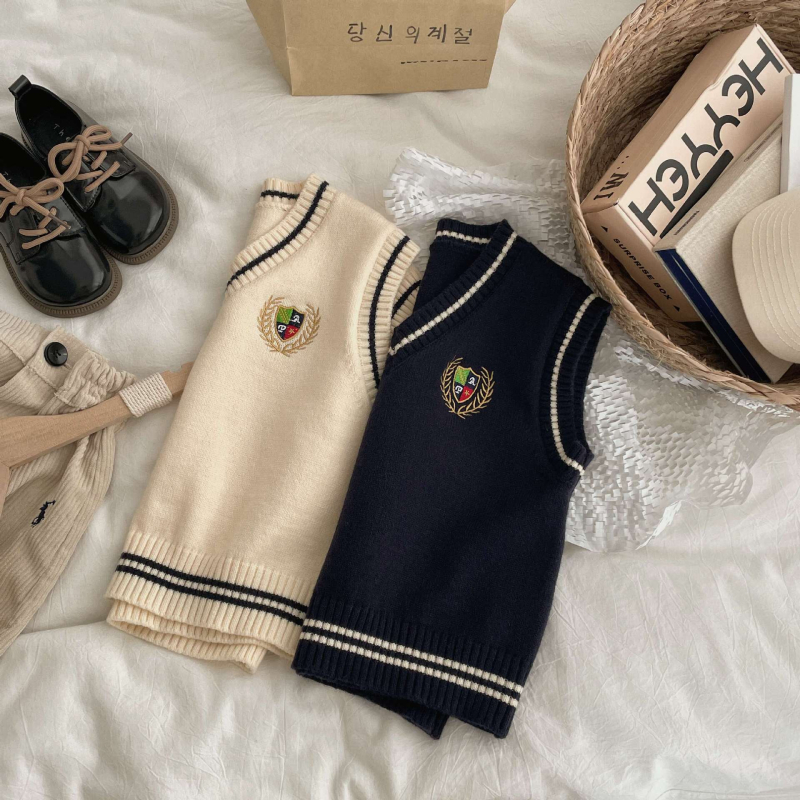 Vaikų megzta be rankovių liemenė, Korėjiečio stiliaus, V formos kaklas, 55% akrilo megzti, skirta 3–8 metų vaikams