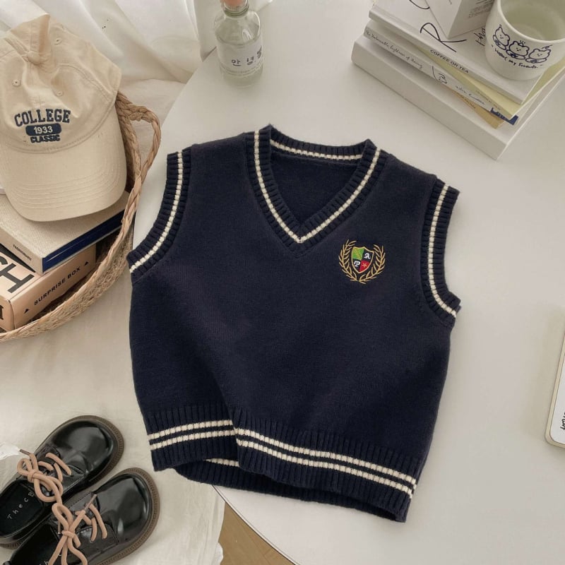 Vaikų megzta be rankovių liemenė, Korėjiečio stiliaus, V formos kaklas, 55% akrilo megzti, skirta 3–8 metų vaikams