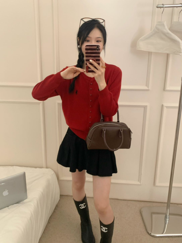 Γυναικείος πλεκτός καρντιγκάν — χαλαρή γραμμή, μακριά μανίκια, στρογγυλή λαιμόκοψη, ζωικό μοτίβο, μέτριο πάχος, ύφασμα από μίγμα βισκόζης και πολυεστέρα, φθινόπωρο 2025