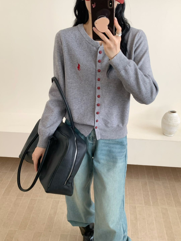 Γυναικείος πλεκτός καρντιγκάν — χαλαρή γραμμή, μακριά μανίκια, στρογγυλή λαιμόκοψη, ζωικό μοτίβο, μέτριο πάχος, ύφασμα από μίγμα βισκόζης και πολυεστέρα, φθινόπωρο 2025