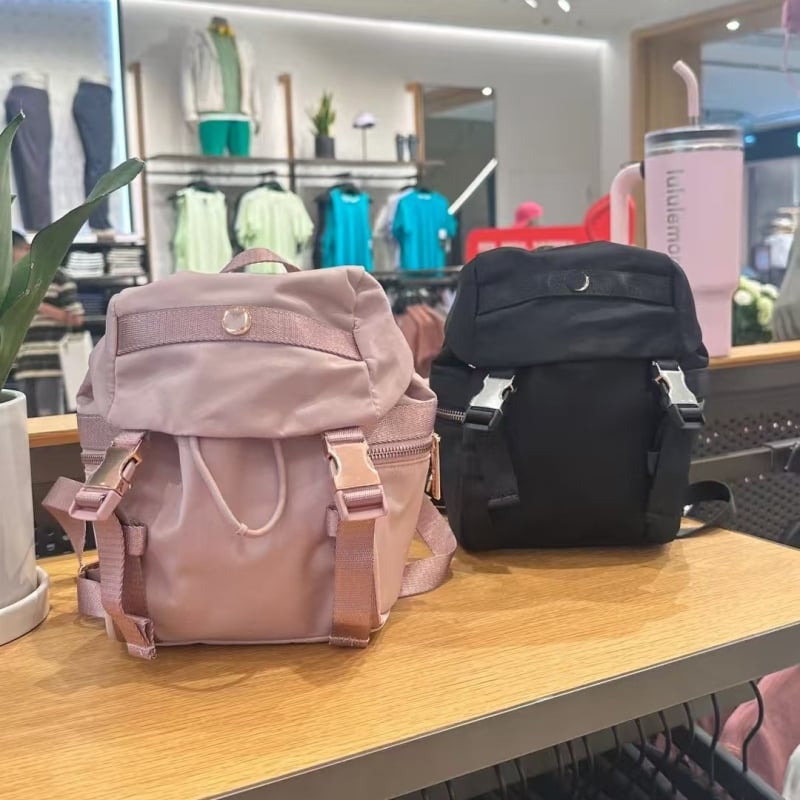 Női hátizsák – könnyű nylon, szabadidős utazási stílus mindennapi használatra (Kapacitás: <20L; Anyag: Nylon; Funkció: Ultra könnyű; Mintázat: Egyszínű)