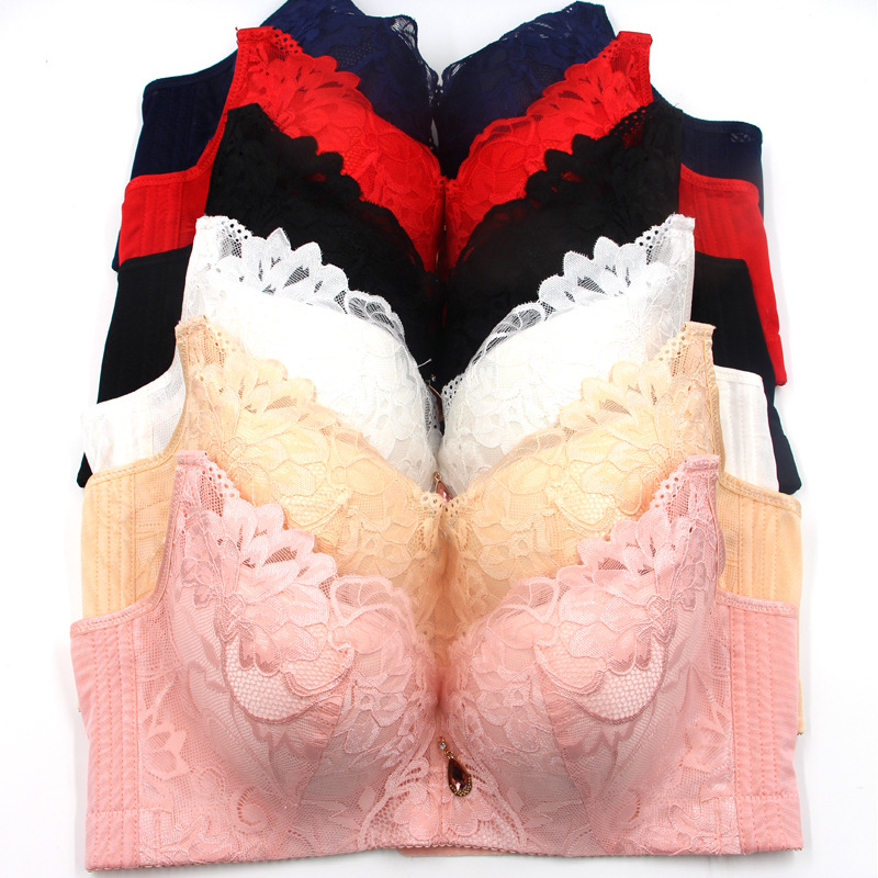 Nėrinių liemenėlė su 3/4 puodelio, plonas formuojamas puodelis, nuimamos dvigubos petnešėlės, užpakalinis penkių eilių užsegimas