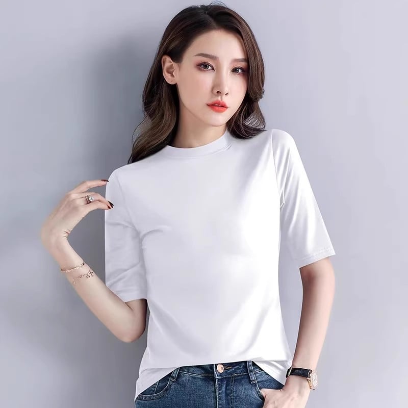 Pamuk majica s 3/4 rukavima, uskog kroja, okrugli izrez, srednja duljina, 95% pamuk i elastan ispod 30%.