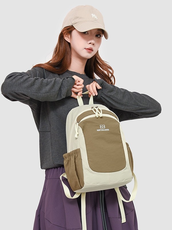 Unisex Oxford anyagú hátizsák, ultrakönnyű, 20–35 L, 9 hüvelykes laptopot befogad