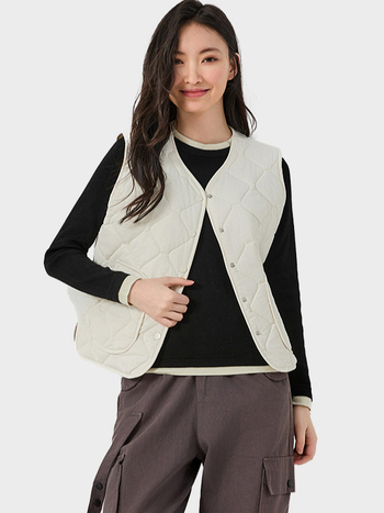 Νάιλον γιλέκο με γέμισμα πολυεστέρα – V-λαιμόκοψη, μονόκουμπωτο, μονόχρωμο, κανονικού μήκους