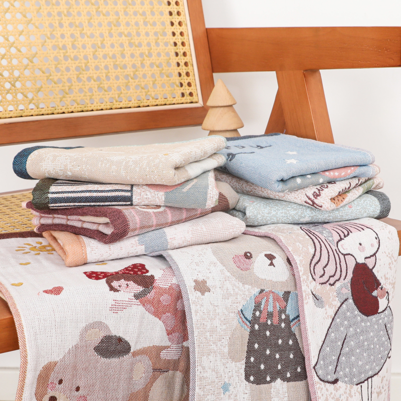 Keturių sluoksnių medvilninis vaikų rankšluostis, animacinių filmų serija, 50 g, daugiasluoksnė siūlų pynė, Jacquard audinys, logotipo atspausdinimas galimas