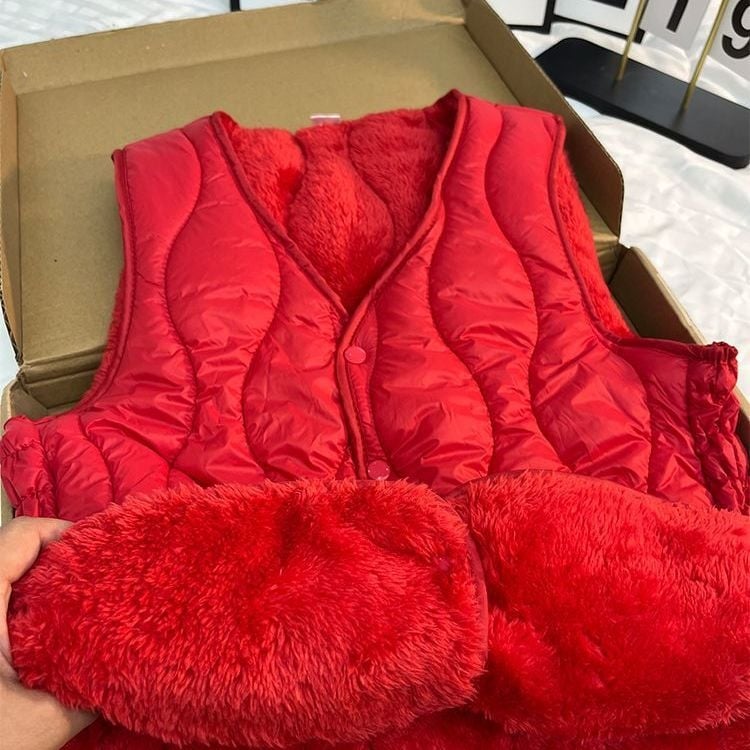 Γυναικείο κοντό γιλέκο χωρίς μανίκια, εφαρμοστό, με φλίς επένδυση, ύφασμα ρεϊόν-μάλλι προβάτου