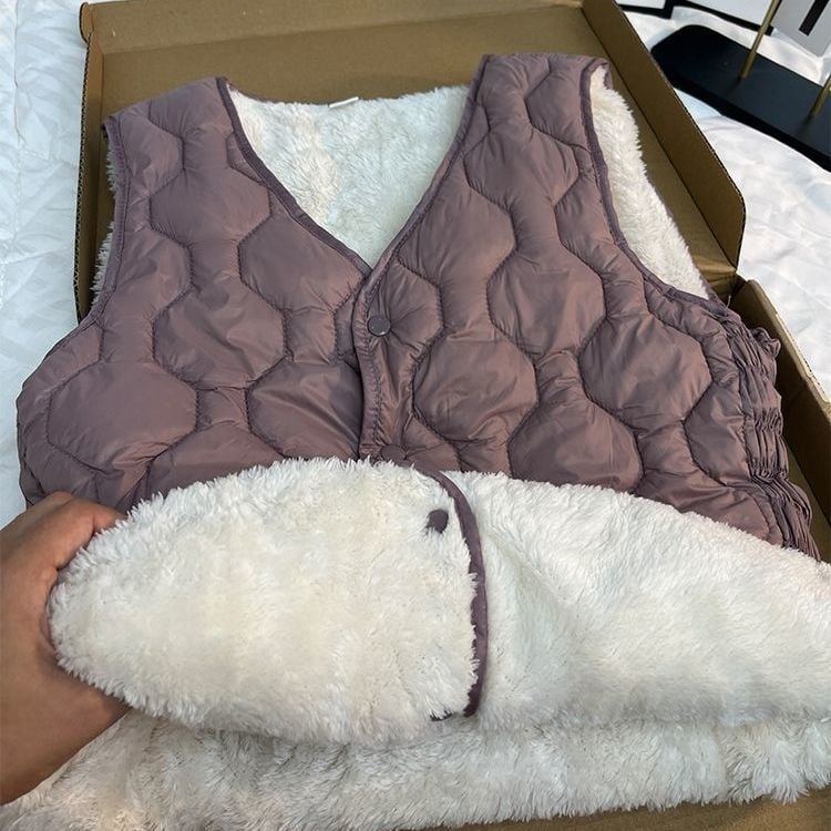 Γυναικείο κοντό γιλέκο χωρίς μανίκια, εφαρμοστό, με φλίς επένδυση, ύφασμα ρεϊόν-μάλλι προβάτου