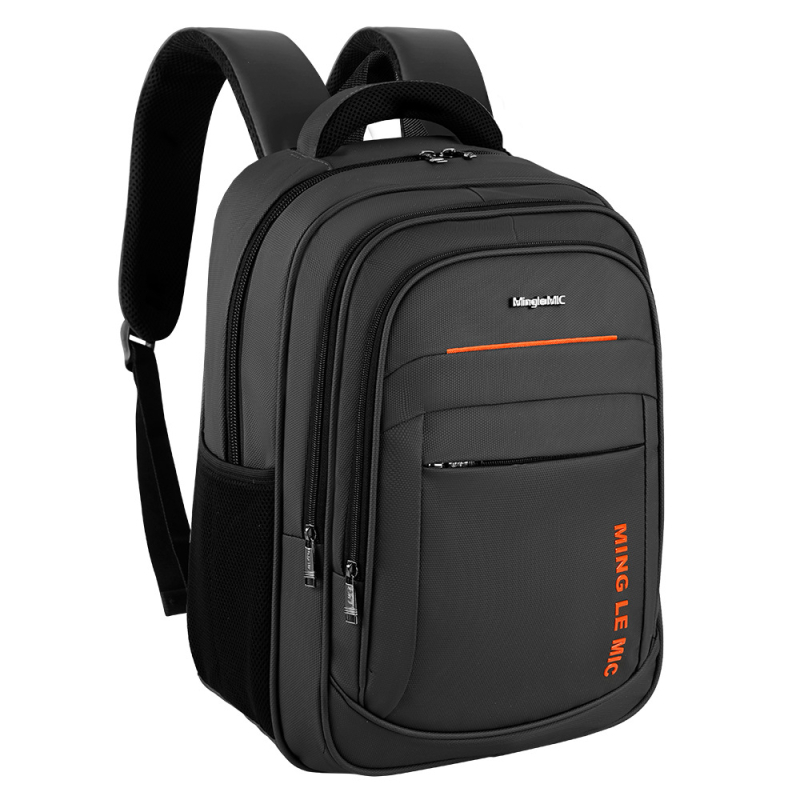 Nagy kapacitású laptop hátizsák vízálló PVC külsővel, 36–55 L, üzleti utazásokhoz, poliészter anyag, léggömbös vállpánt rendszer.