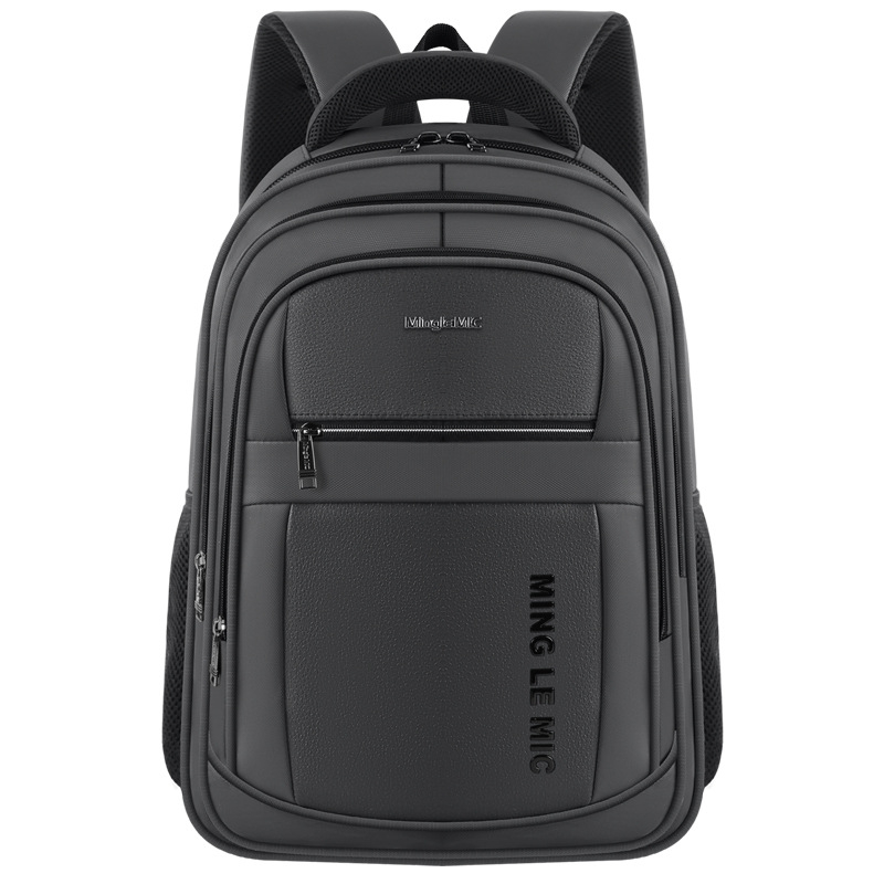 Nagy kapacitású laptop hátizsák vízálló PVC külsővel, 36–55 L, üzleti utazásokhoz, poliészter anyag, léggömbös vállpánt rendszer.