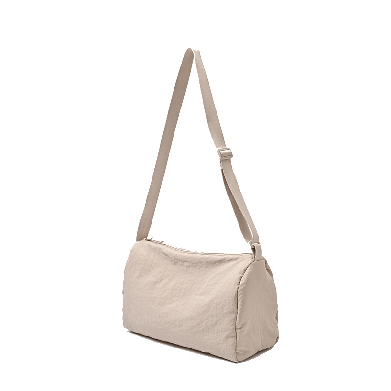 Τσάντα Tote από νάιλον σε ιαπωνικό στυλ, σώμα σε σχήμα μαξιλαριού, φερμουάρ, επένδυση από νάιλον, με μία λουρί για καθημερινή χρήση