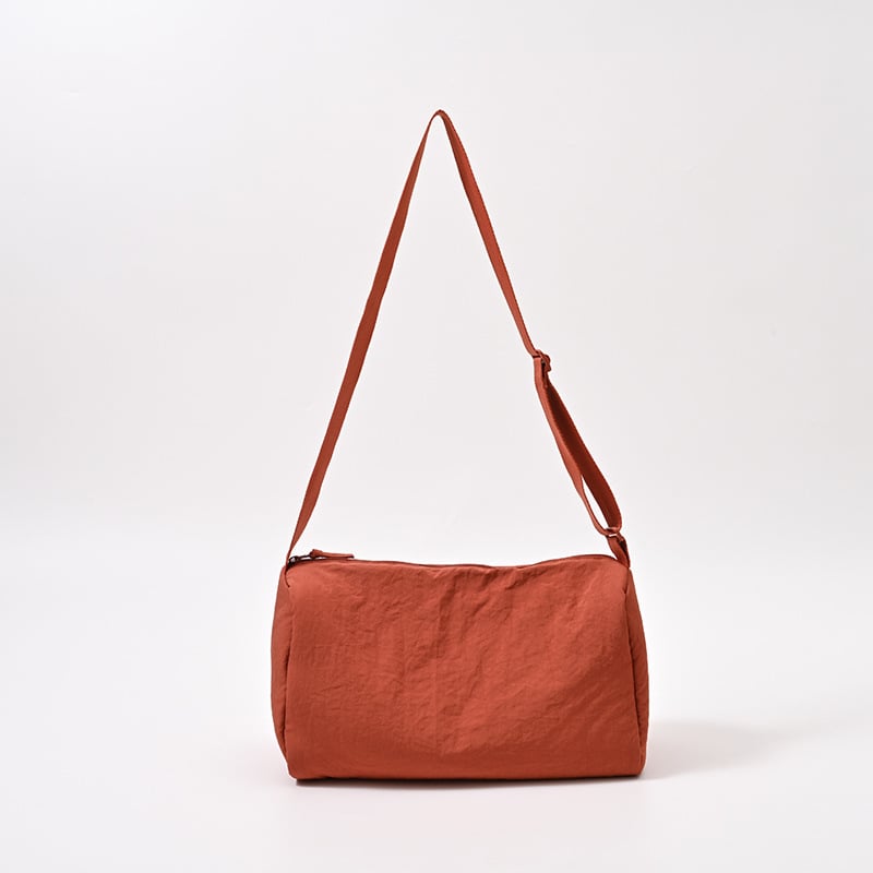 Τσάντα Tote από νάιλον σε ιαπωνικό στυλ, σώμα σε σχήμα μαξιλαριού, φερμουάρ, επένδυση από νάιλον, με μία λουρί για καθημερινή χρήση