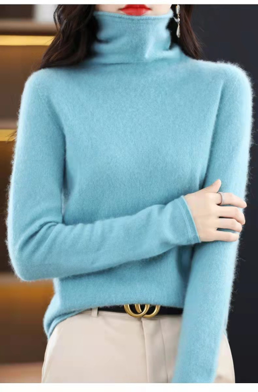 Moterinis vilnos megztinis su suktu aukštu kaklu, ilgos rankovės, įprastas kirpimas, įprastas ilgis