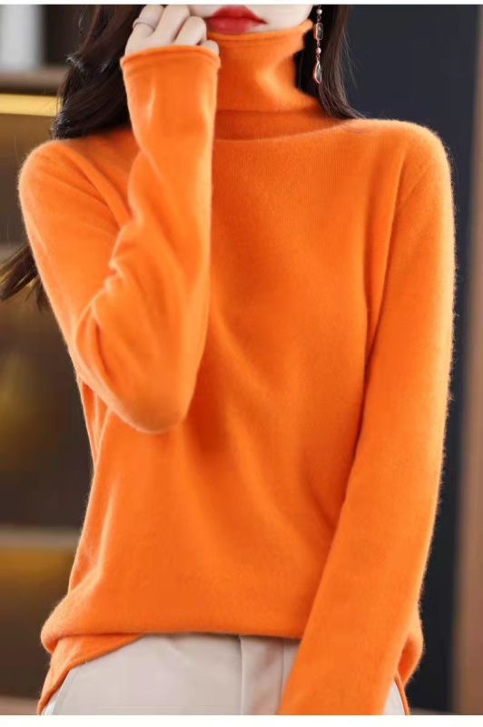 Moterinis vilnos megztinis su suktu aukštu kaklu, ilgos rankovės, įprastas kirpimas, įprastas ilgis