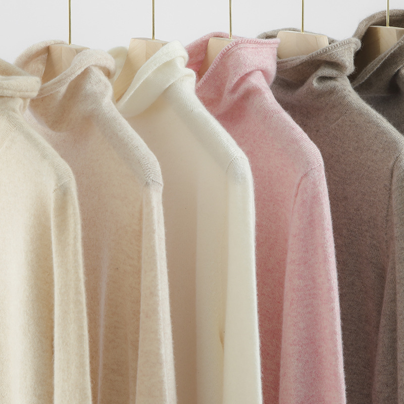 Moterinis vilnos megztinis su suktu aukštu kaklu, ilgos rankovės, įprastas kirpimas, įprastas ilgis