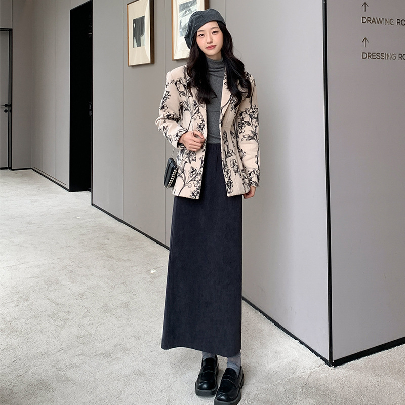 Lingqian Corduroy пола, средна дължина, едноцветна, есен-зима 2025