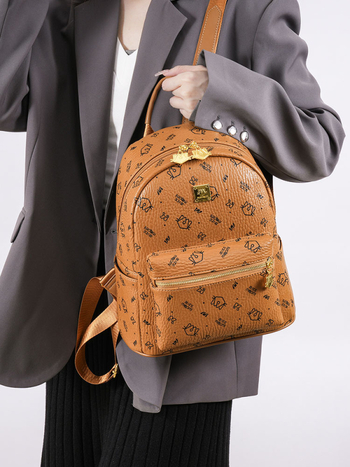 Moteriška PU kuprinė, miesto minimalistinis stilius, 2025 m. pavasaris, užtrauktukas uždarymas, nešiojamojo kompiuterio kišenė