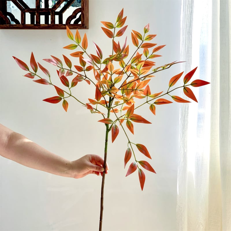 Dirbtinis Nandina bambuko augalo dekoras vidaus naudojimui – vazoninė dekoracija (Medžiagos: plastikas, minkšti klijai, minkštas PVC; Amatas: stilizavimas, reljefas, pilimas; Įvairovė: Nandina)