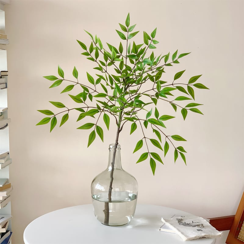 Dirbtinis Nandina bambuko augalo dekoras vidaus naudojimui – vazoninė dekoracija (Medžiagos: plastikas, minkšti klijai, minkštas PVC; Amatas: stilizavimas, reljefas, pilimas; Įvairovė: Nandina)