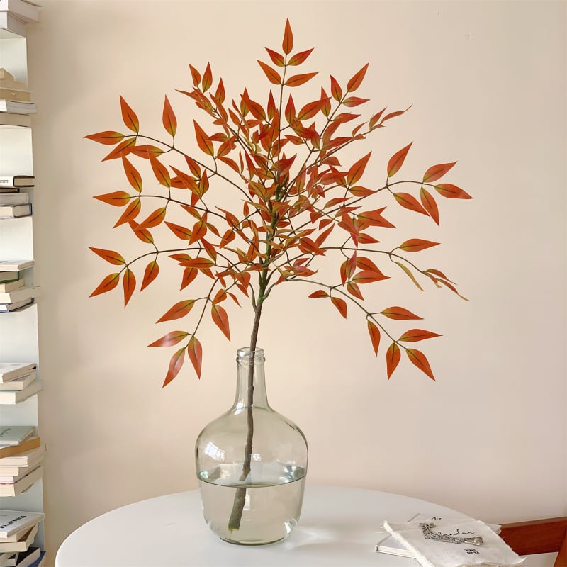 Dirbtinis Nandina bambuko augalo dekoras vidaus naudojimui – vazoninė dekoracija (Medžiagos: plastikas, minkšti klijai, minkštas PVC; Amatas: stilizavimas, reljefas, pilimas; Įvairovė: Nandina)