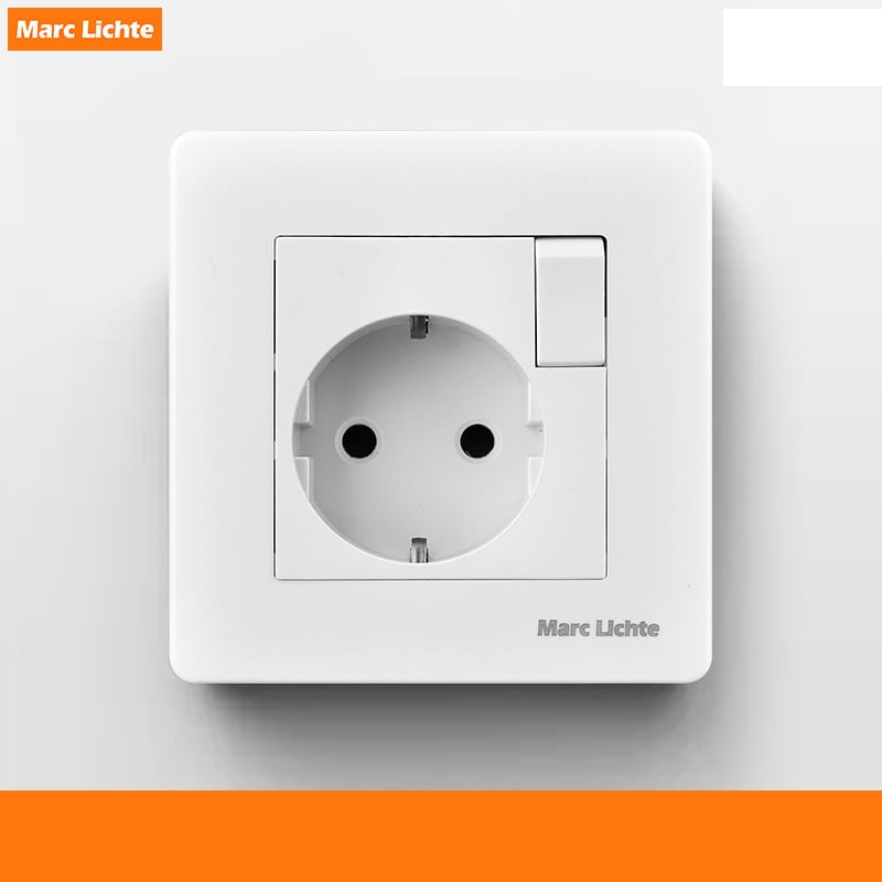 Πρίζα τοίχου USB 5 οπών 13A Βρετανικού προτύπου, πολλαπλών λειτουργιών, διεθνούς προτύπου, πίνακας έκδοσης Χονγκ Κονγκ και Μακάο με διακόπτη