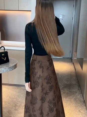 Включва колан / Елегантен и шикозен топ с ръкав реглан за жени, вталяваща велурена пола със средна дължина и разкроен дизайн