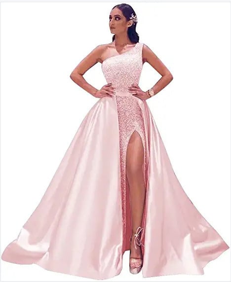 Večernja haljina bez naramenica, s prorezom i otvorenim leđima; tkanina: poliester s elastanom i regenerirana vlakna celuloze; batik postupak