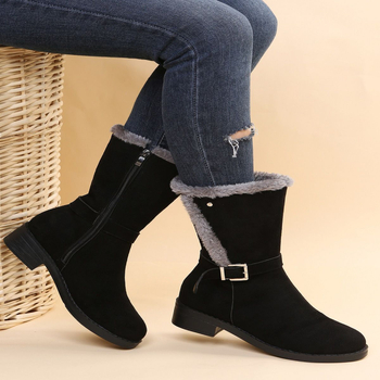 Naiste moe saapad — keskmise säärega, PU ülaosa, kummist tald, külg tõmblukk, ruudukujuline kand 3–5 cm